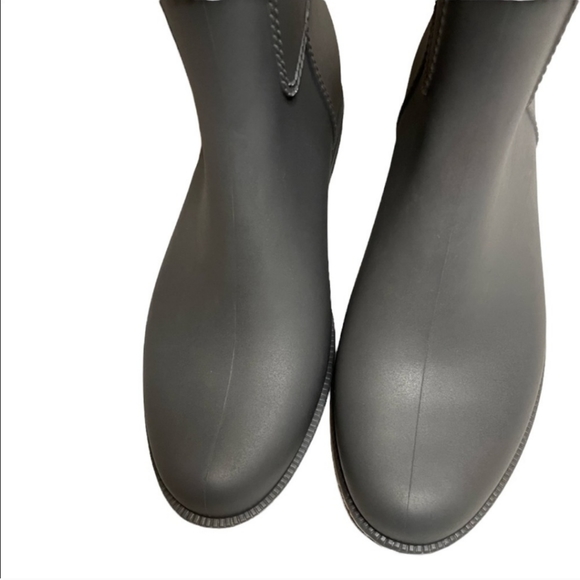 Wellington-Hunter-style Boots. - Picture 2 of 5